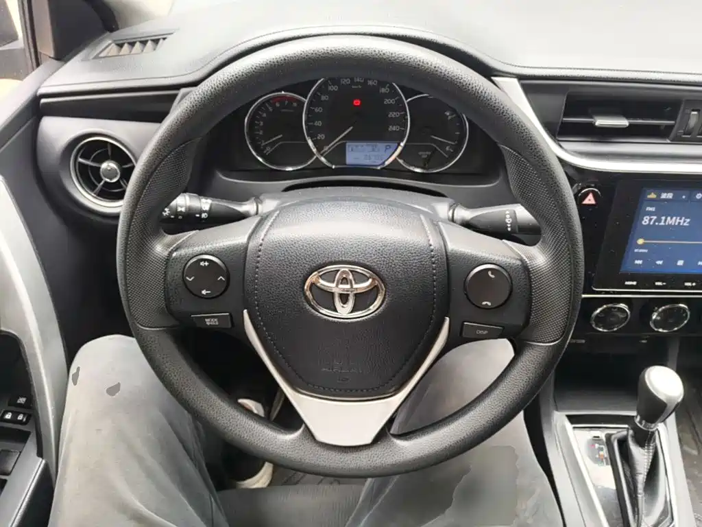 Toyota Levin — фото 11