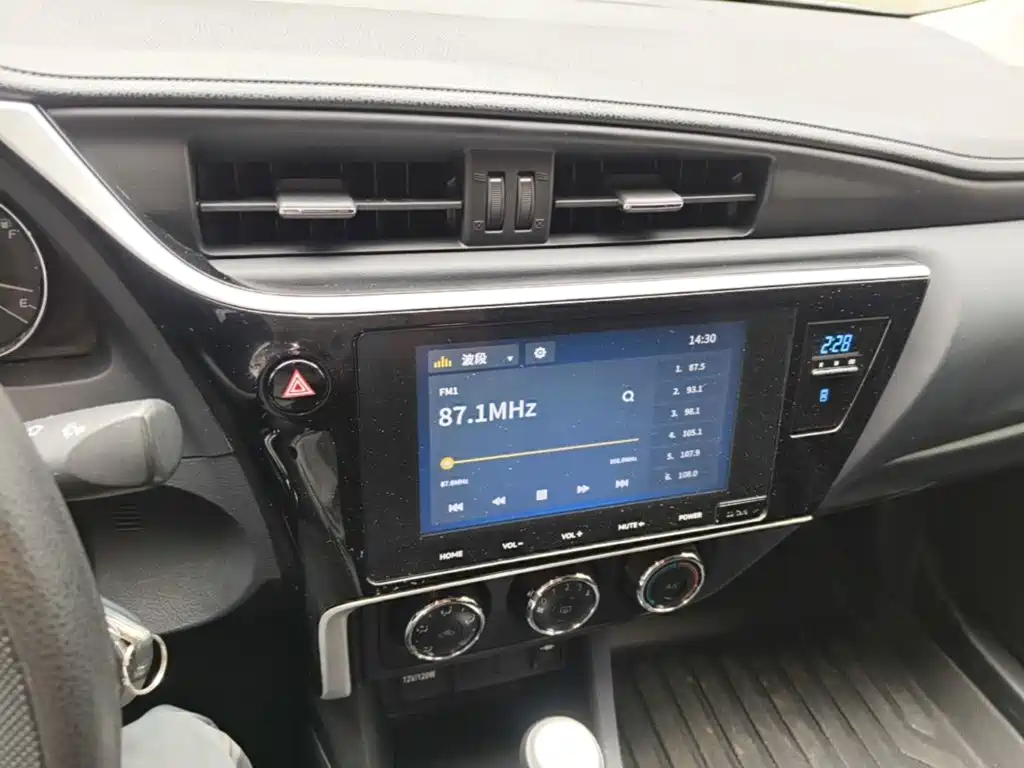 Toyota Levin — фото 13