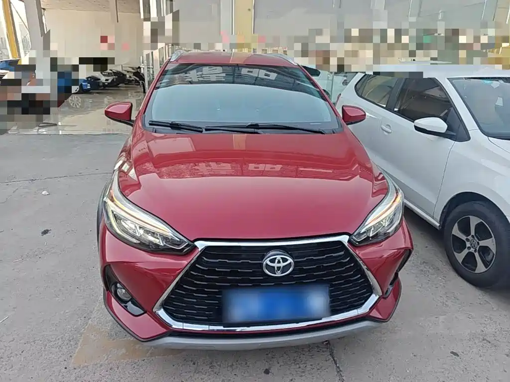 Toyota Yaris L — фото 3
