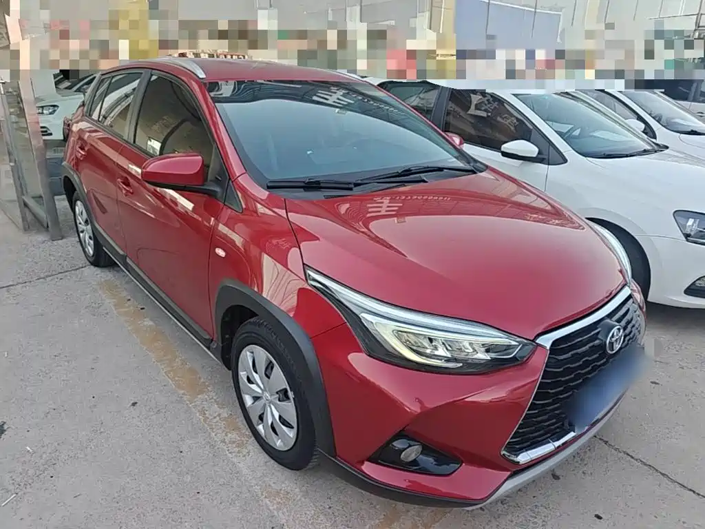 Toyota Yaris L — фото 4