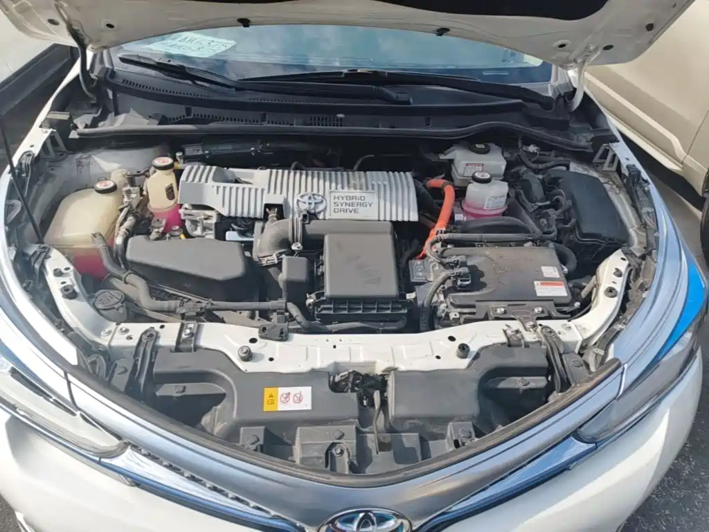 Toyota Corolla Hybrid — фото 20