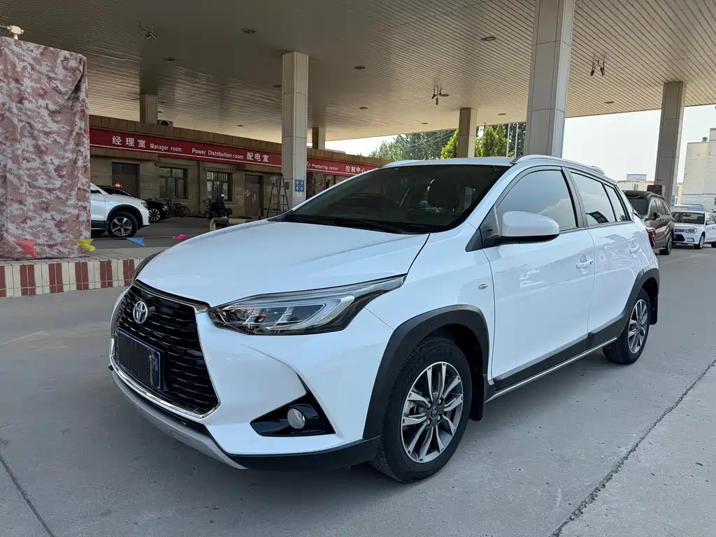 Toyota Yaris L