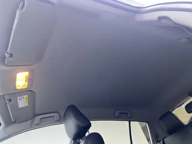 Toyota Yaris L — фото 15