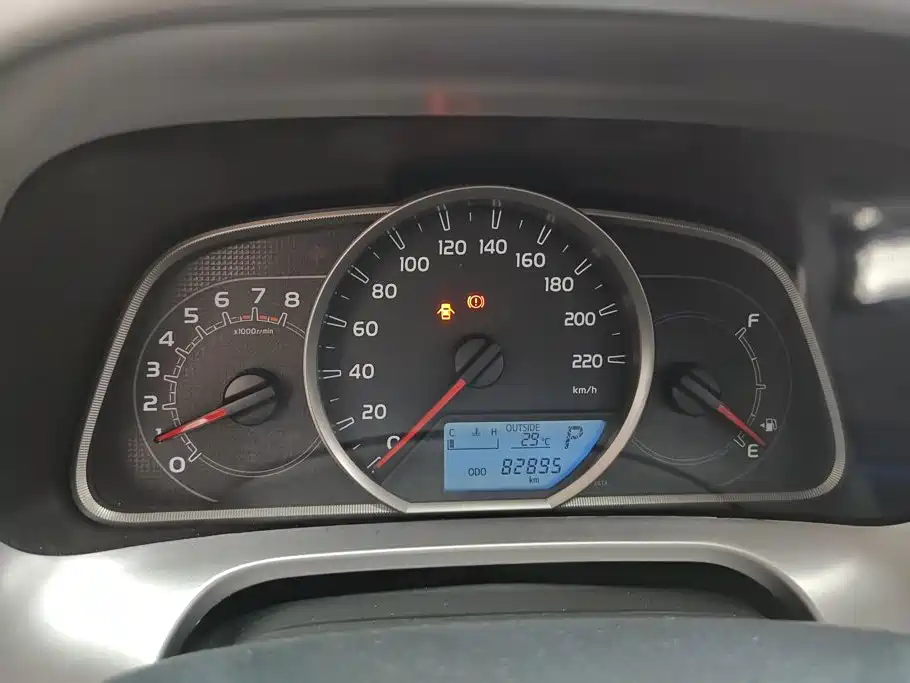 Toyota RAV4 — фото 14