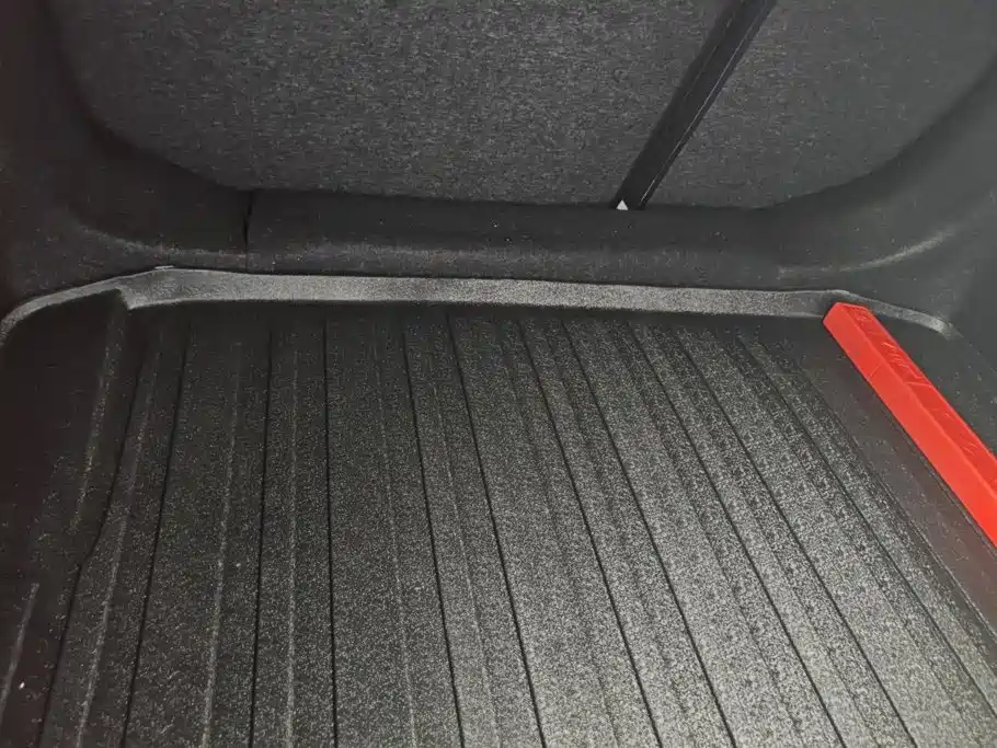 Toyota RAV4 — фото 4