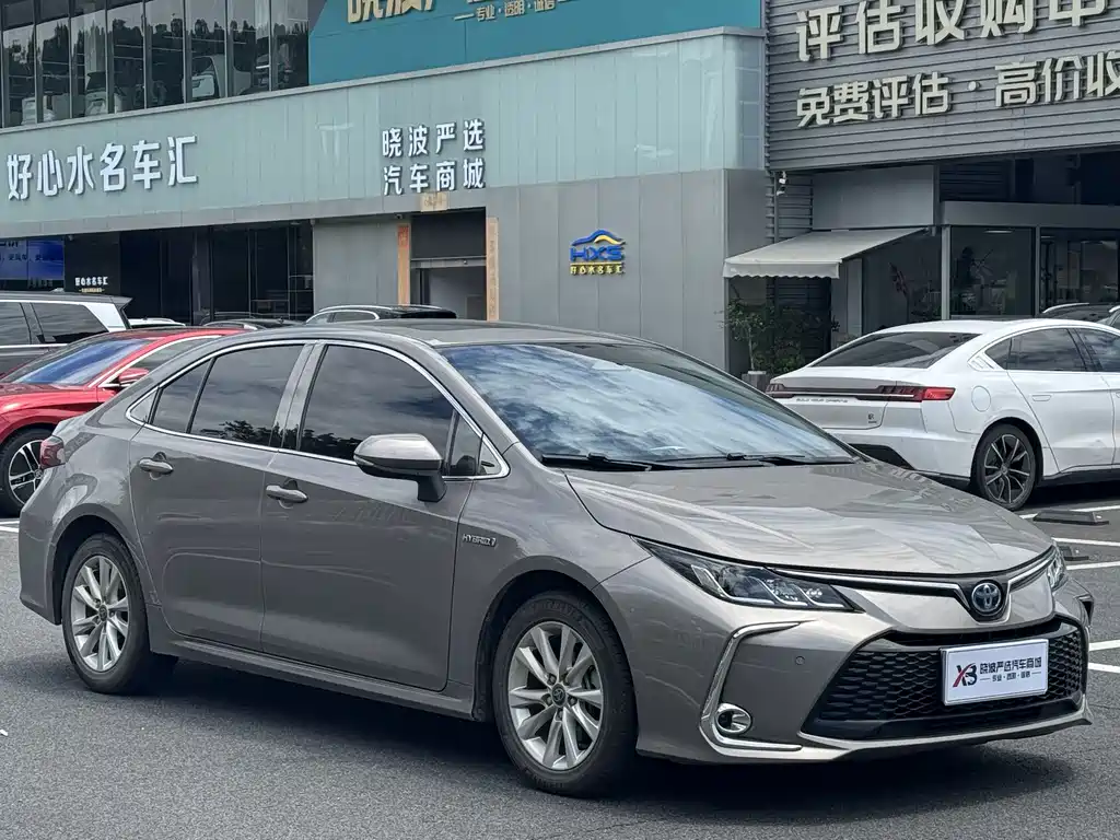 Toyota Corolla — фото 3