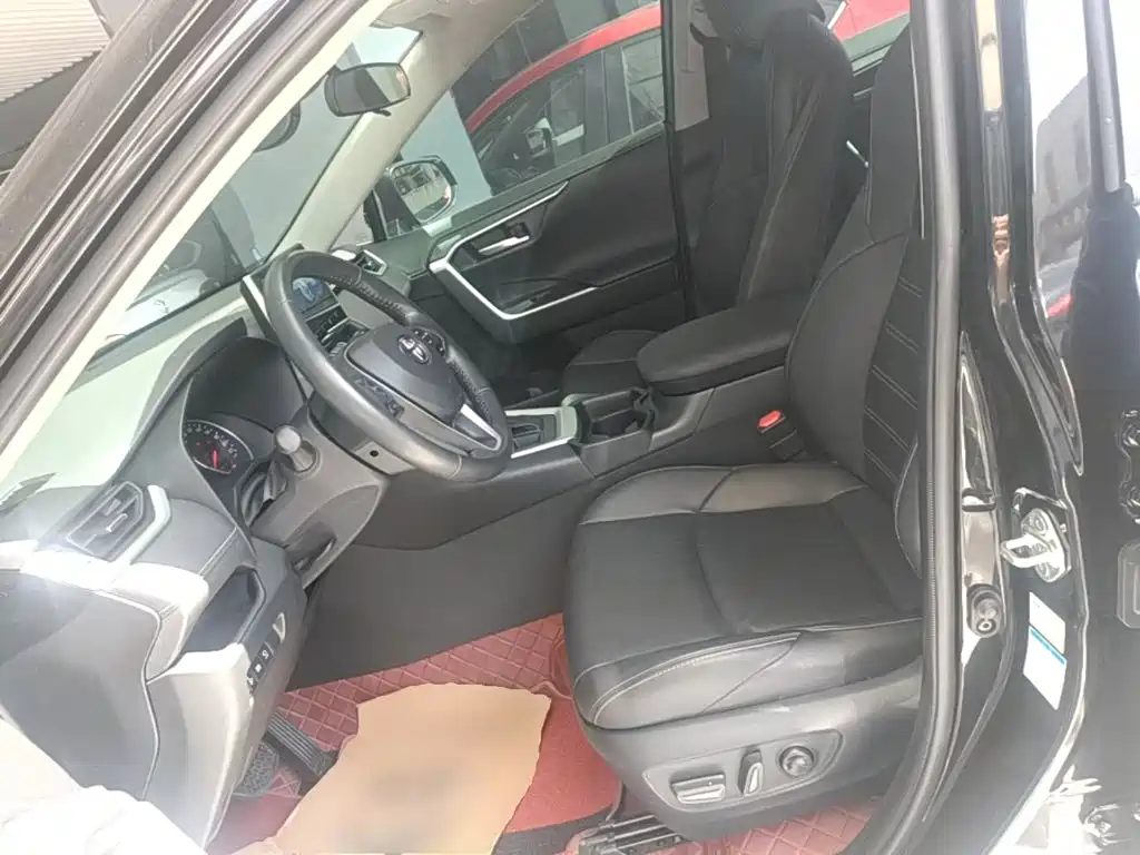 Toyota Wildlander — фото 15