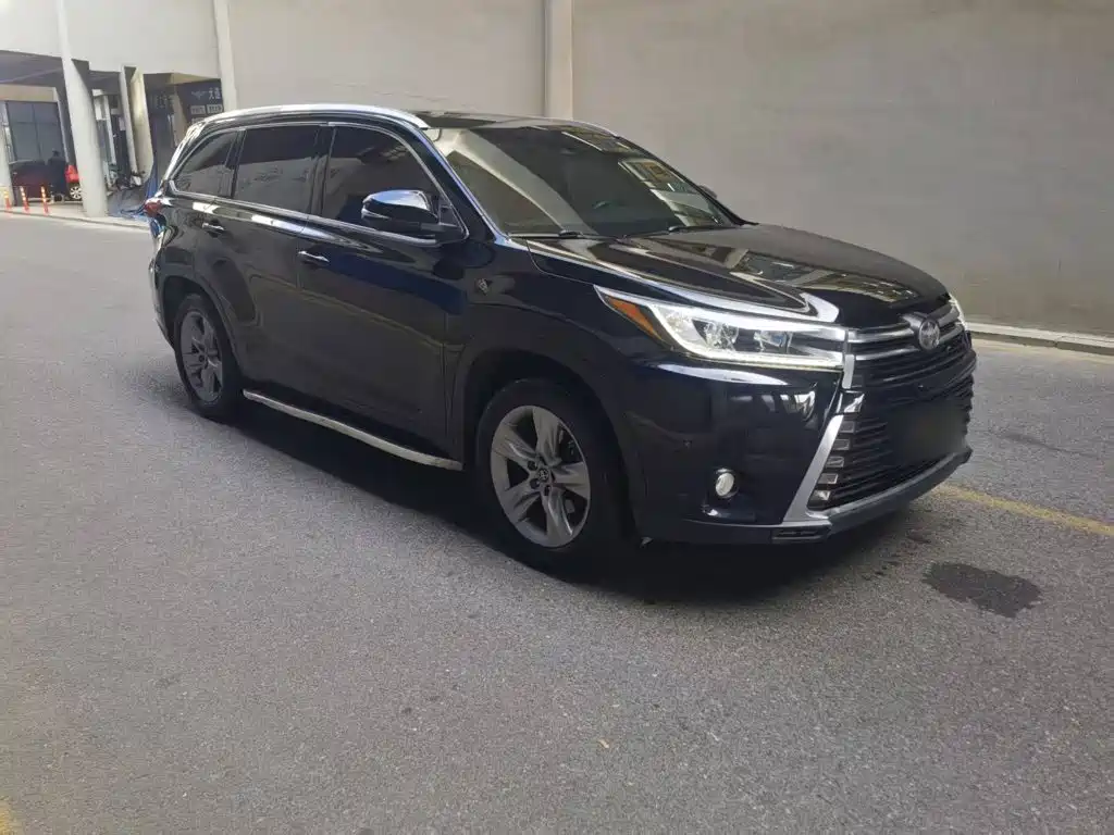 Toyota Highlander — фото 13