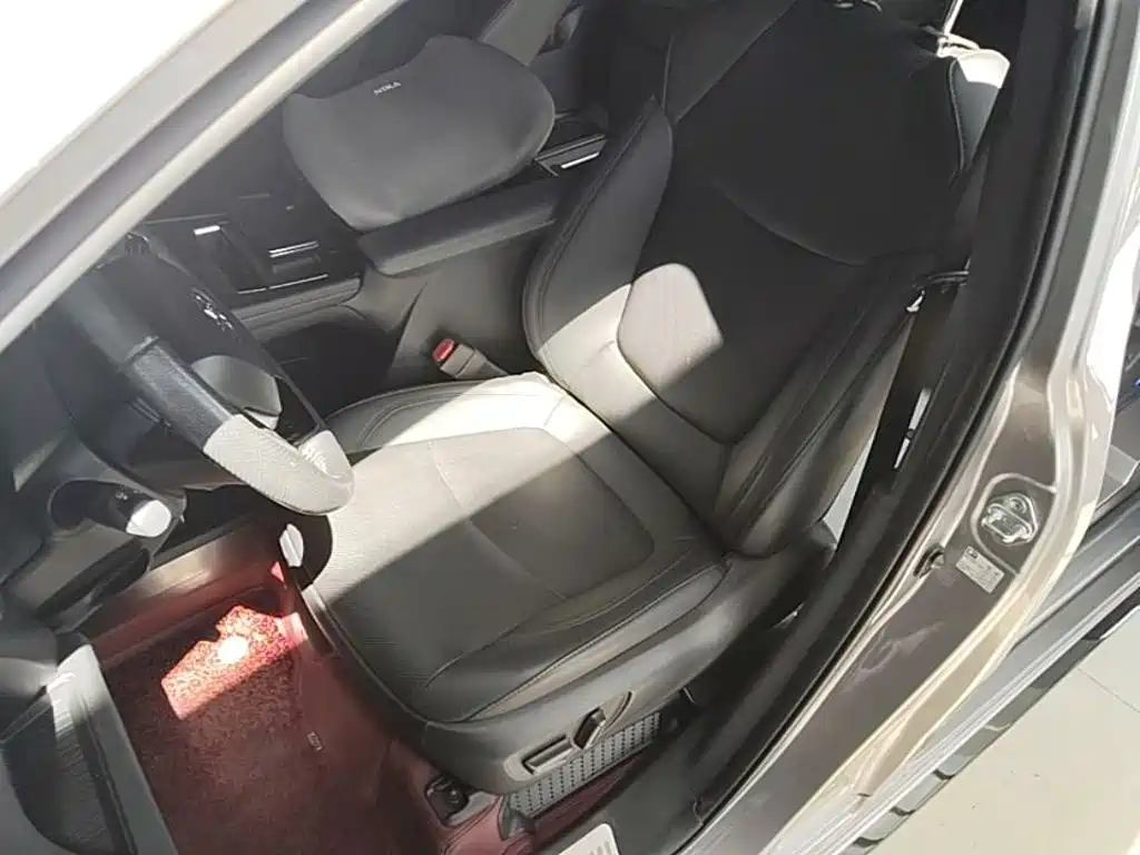 Toyota Sienna — фото 15