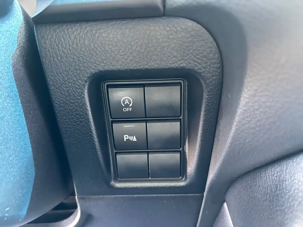Toyota Prado — фото 19