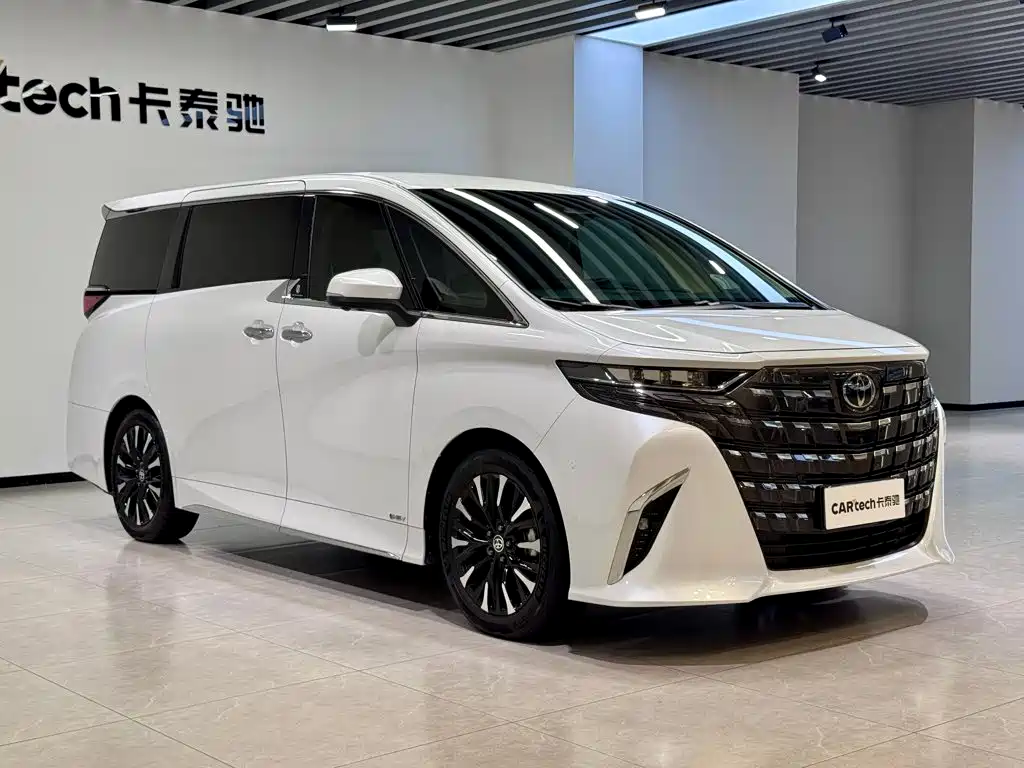 Toyota Alphard — фото 2