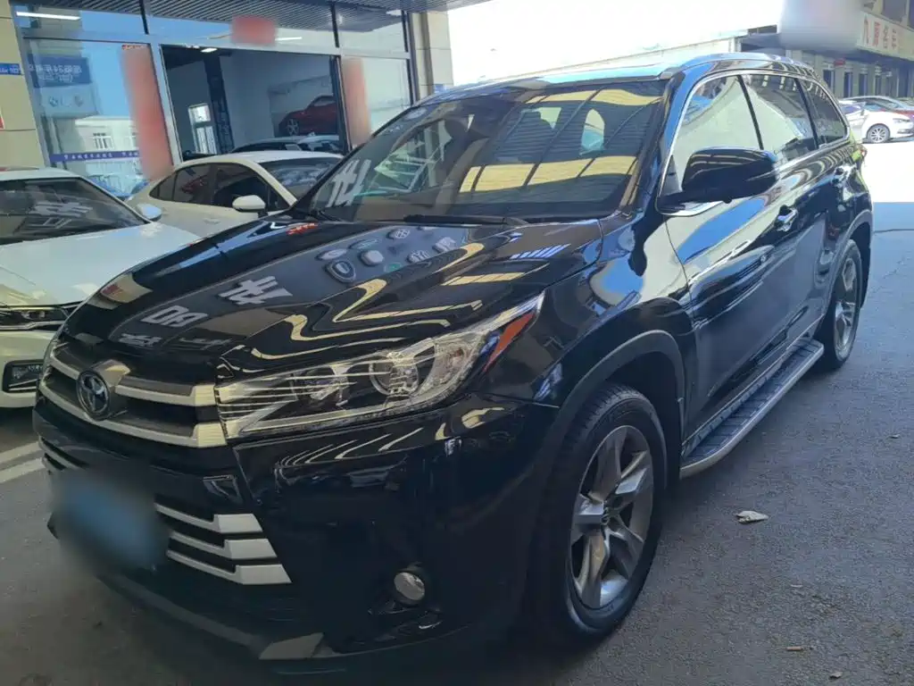 Toyota Highlander — фото 2
