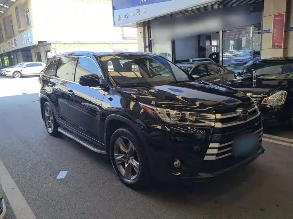 Toyota Highlander — фото 4