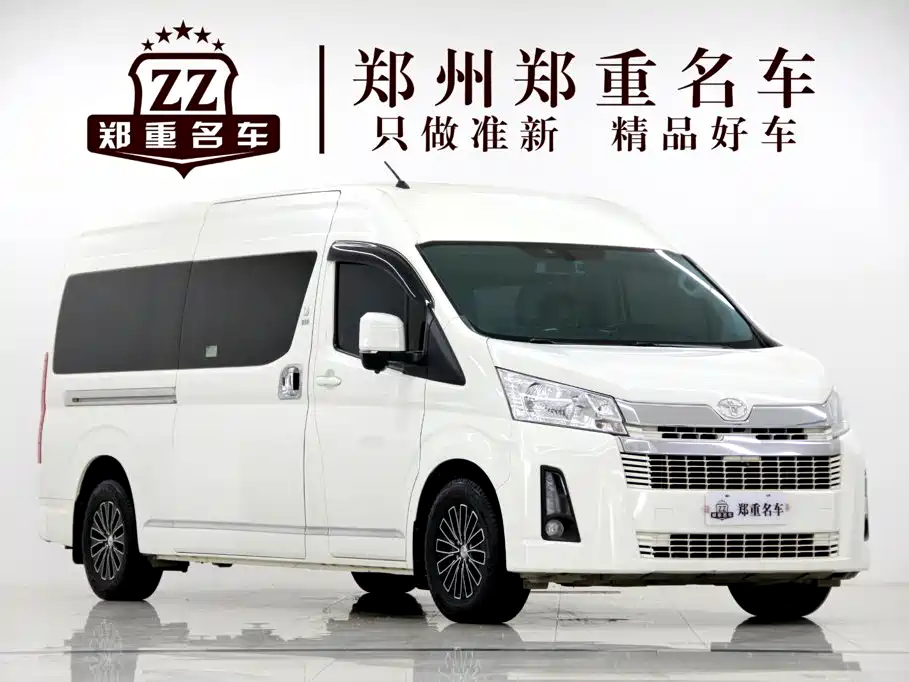 Toyota Hiace — фото 3