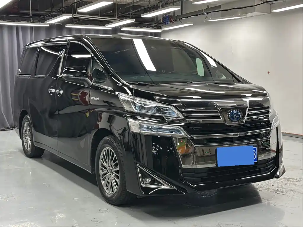 Toyota Vellfire — фото 2