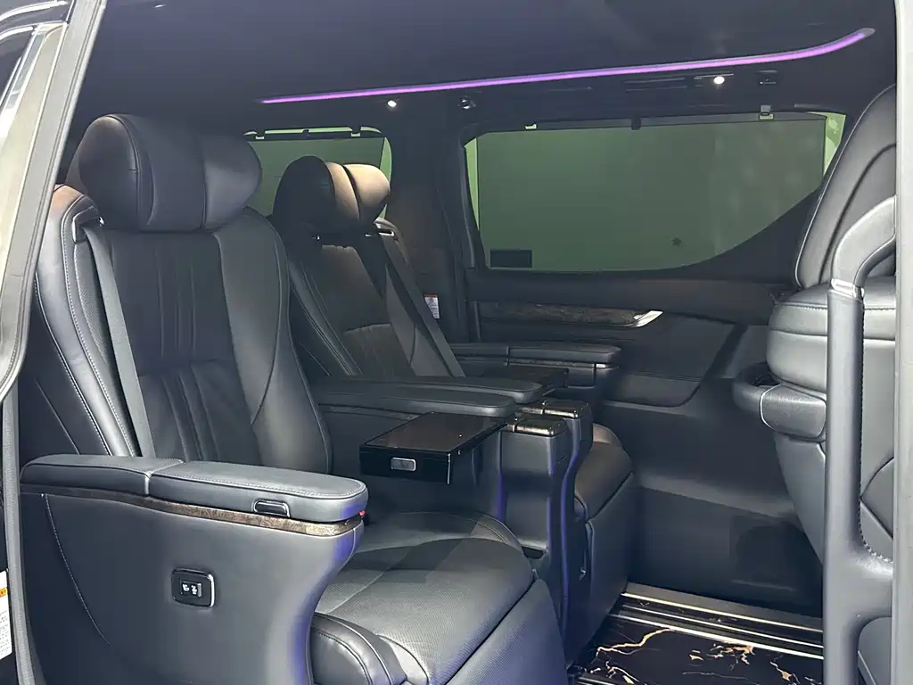 Toyota Vellfire — фото 22