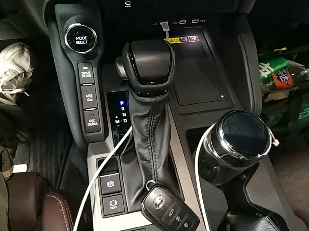 Toyota Prado — фото 14
