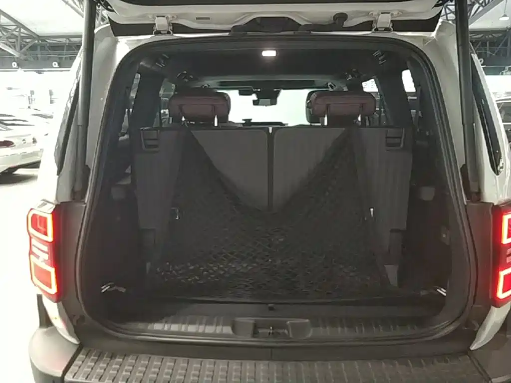 Toyota Prado — фото 19