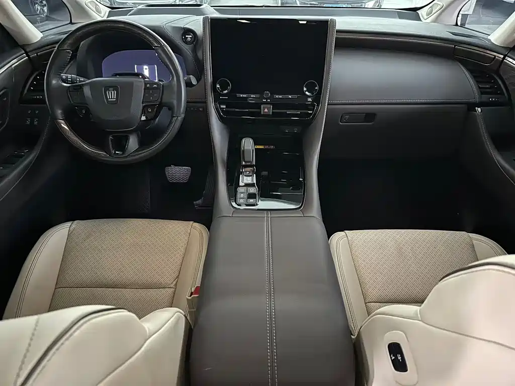 Toyota Vellfire — фото 6