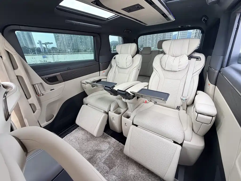 Toyota Vellfire — фото 9
