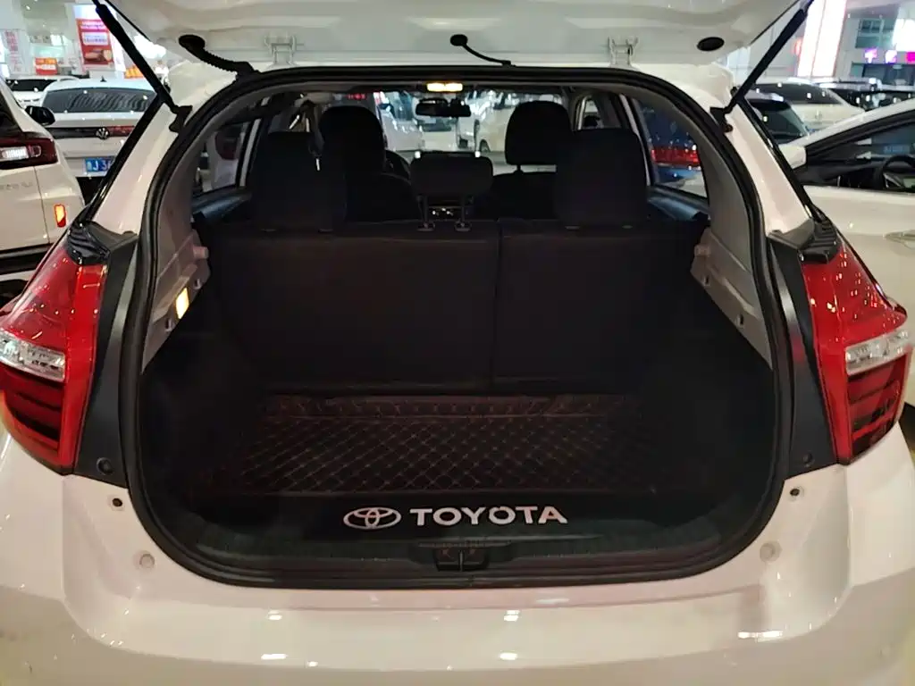 Toyota Vios FS — фото 15