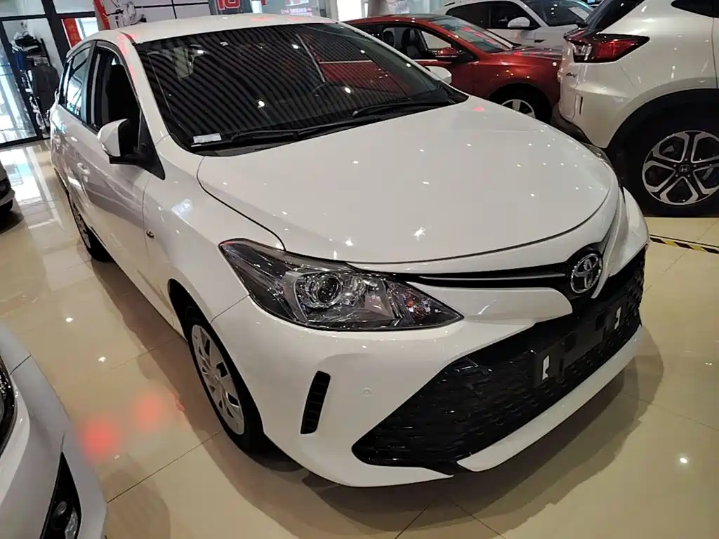 Toyota Vios FS — фото 22