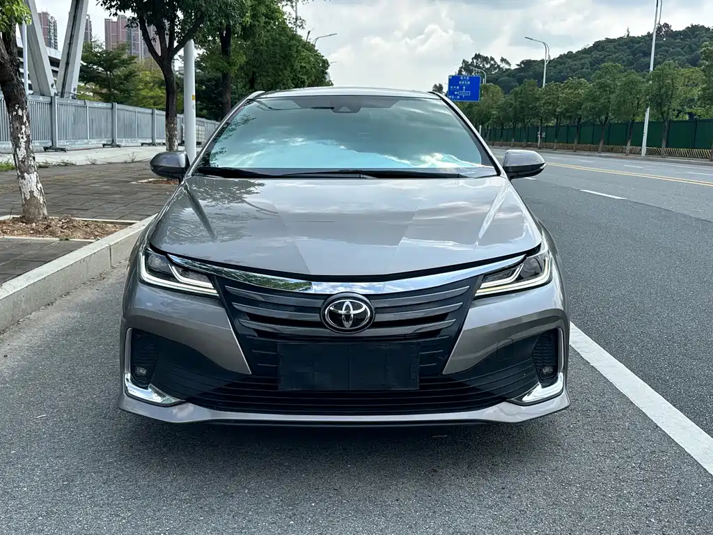 Toyota Allion — фото 2