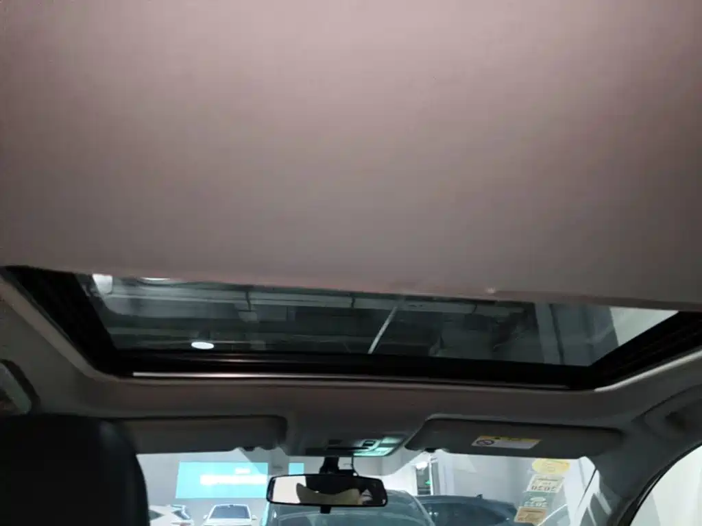 Toyota RAV4 — фото 18