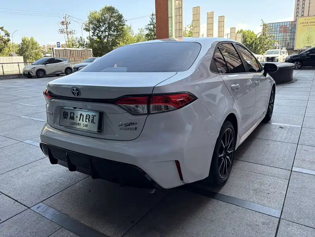 Toyota Levin — фото 11