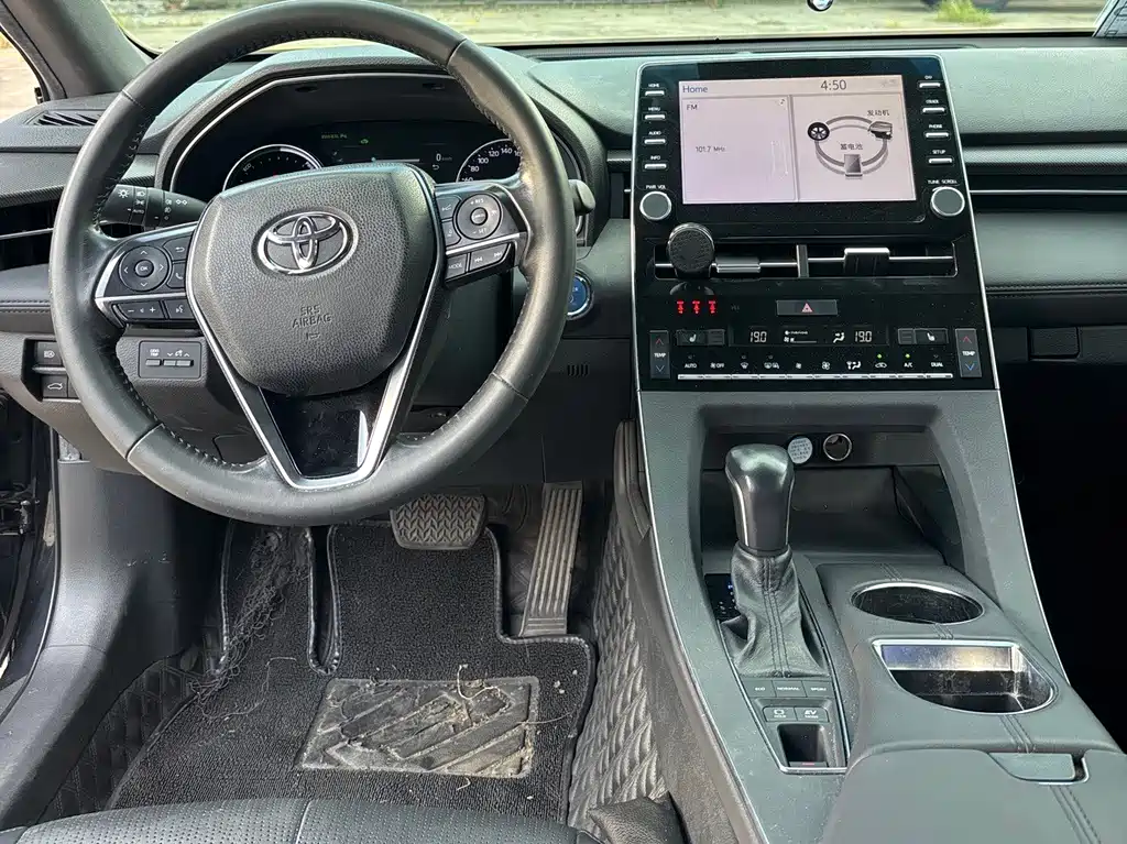 Toyota Avalon — фото 10