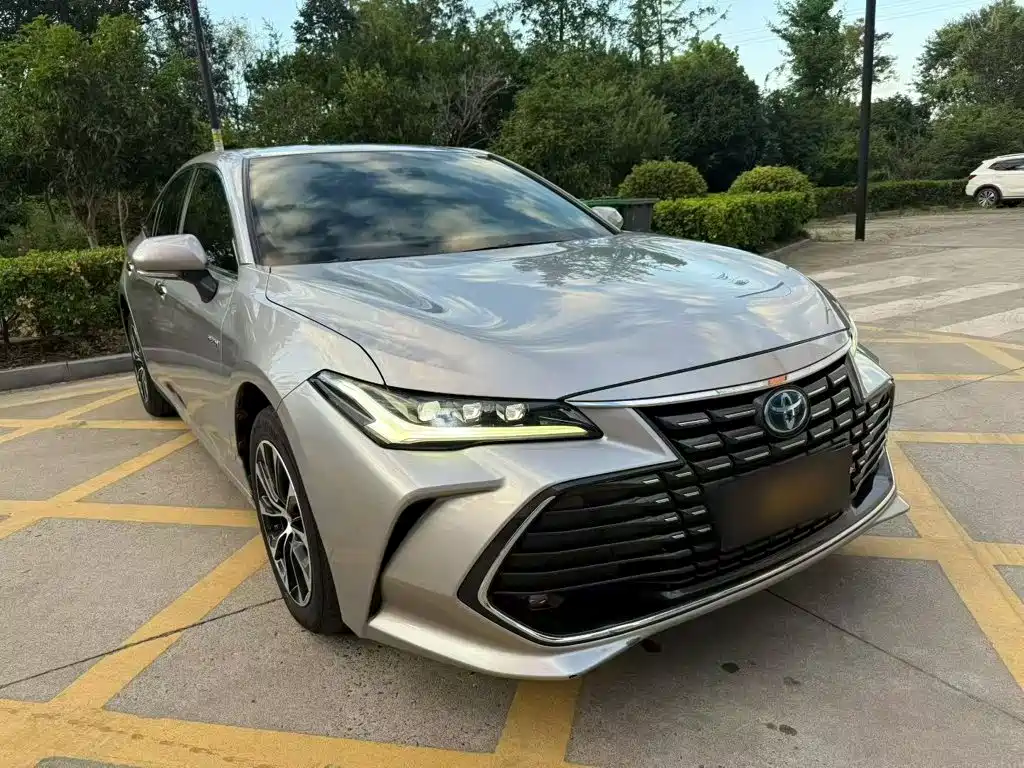 Toyota Avalon — фото 13