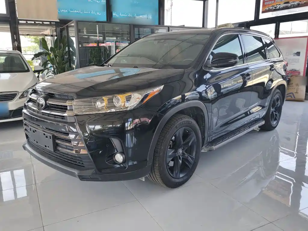 Toyota Highlander — фото 2