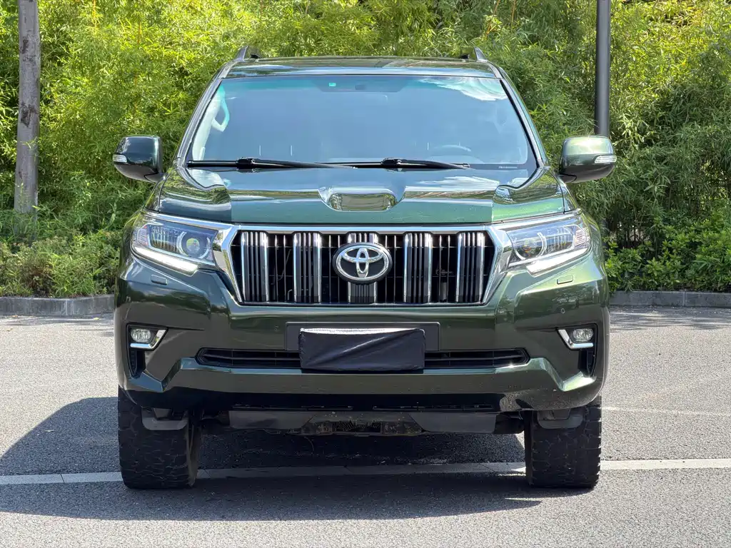 Toyota Prado — фото 2