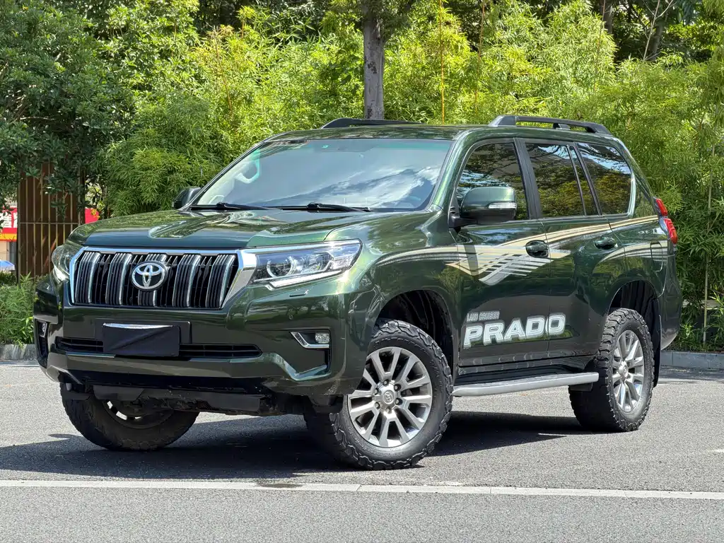 Toyota Prado — фото 9