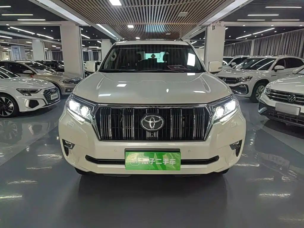 Toyota Prado — фото 3