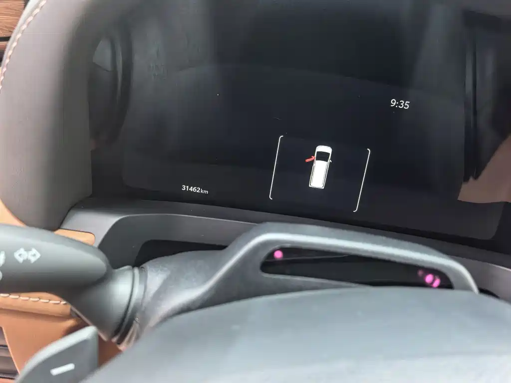 Toyota Alphard — фото 8