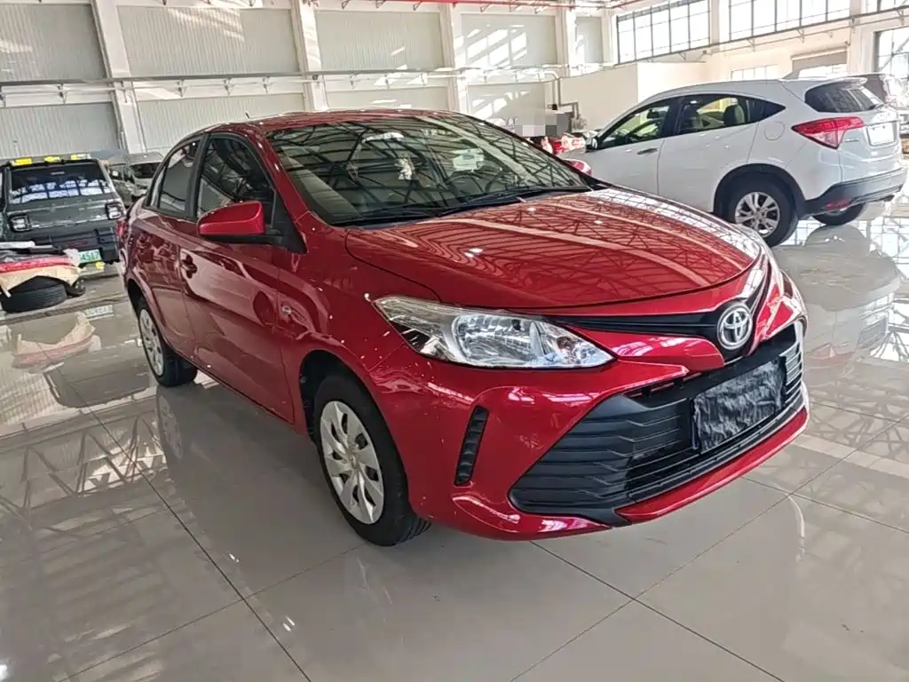 Toyota Vios — фото 4