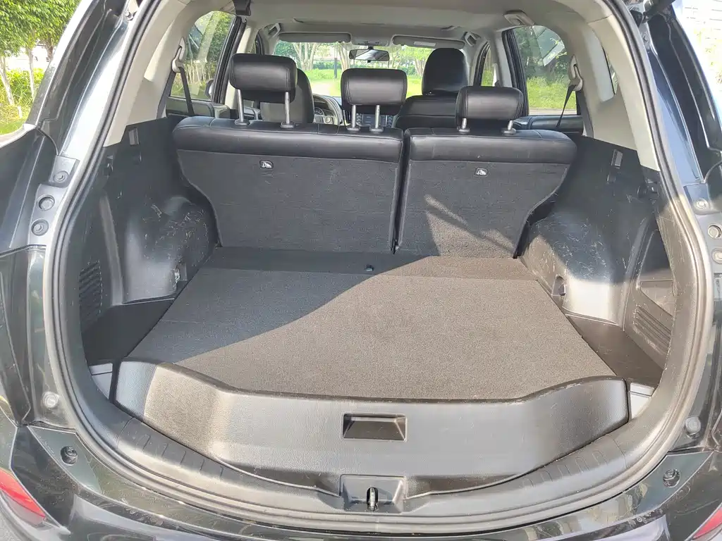 Toyota RAV4 — фото 18