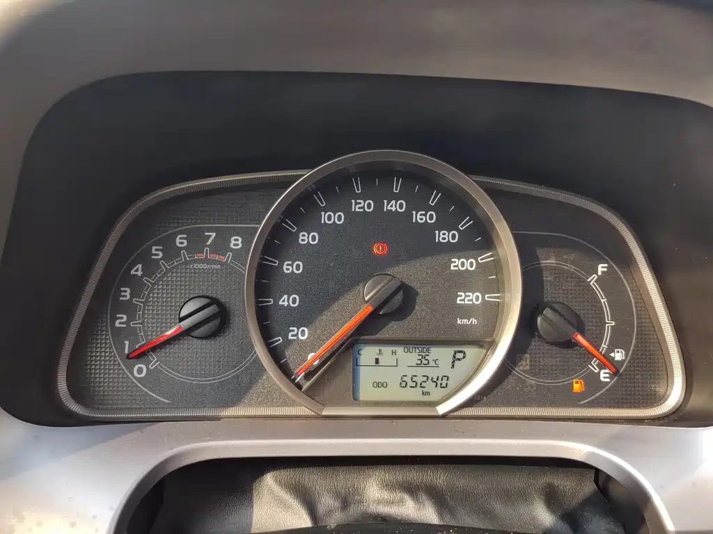 Toyota RAV4 — фото 8
