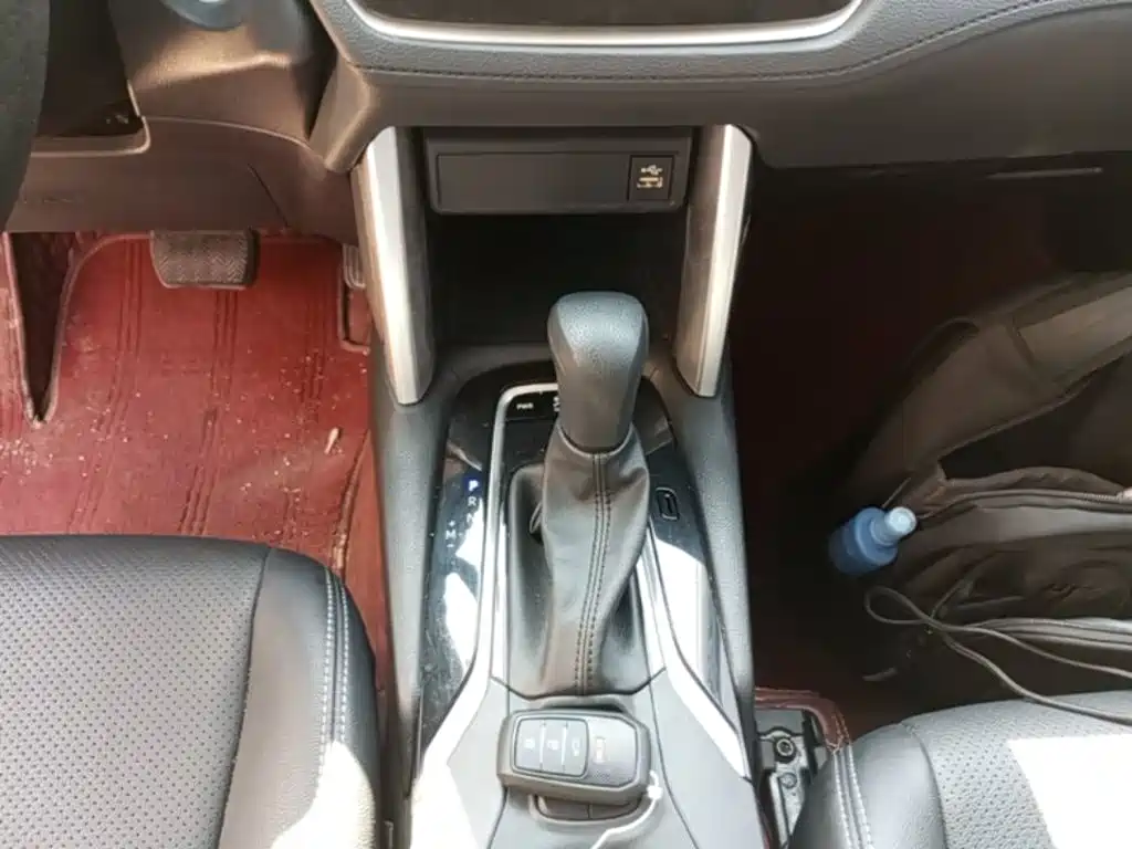 Toyota Corolla Cross — фото 14