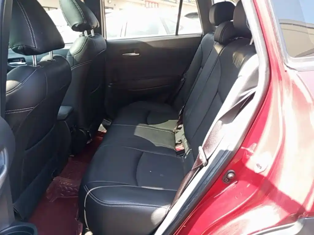 Toyota Corolla Cross — фото 17