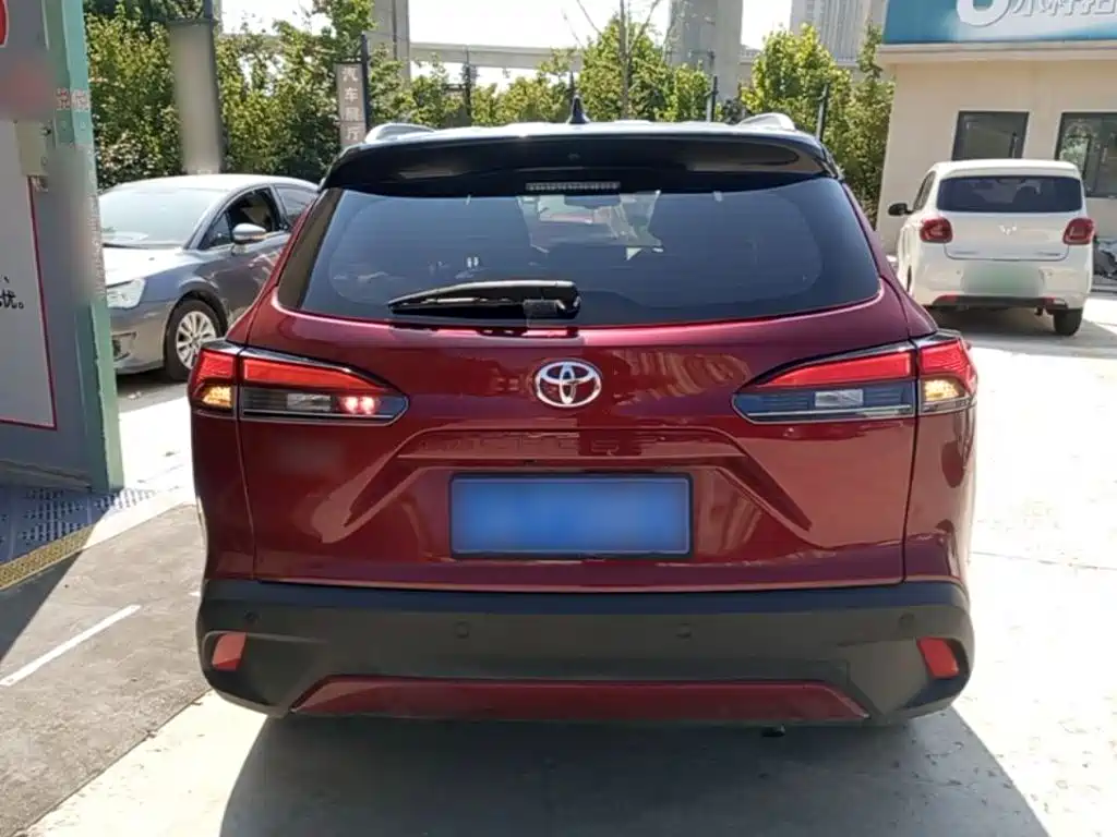 Toyota Corolla Cross — фото 6