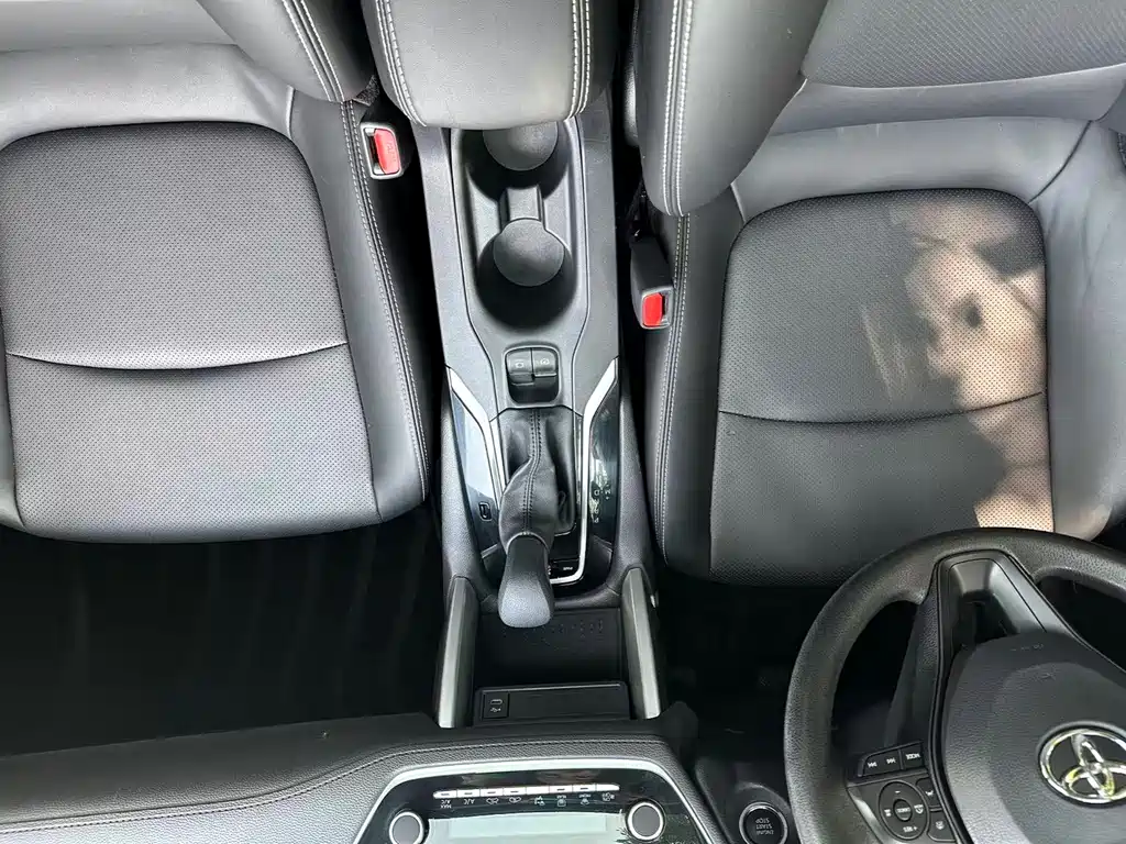 Toyota Corolla Cross — фото 24