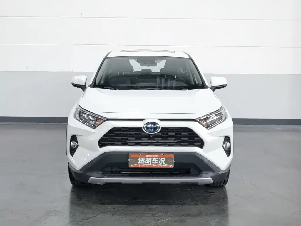 Toyota RAV4 — фото 3