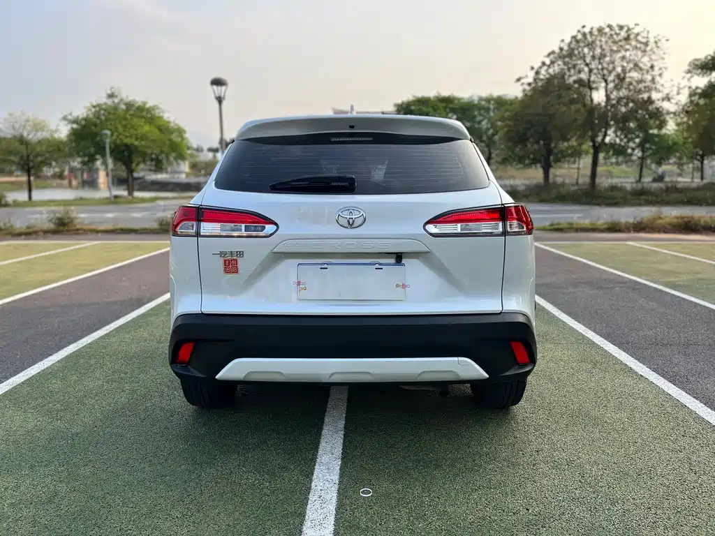 Toyota Corolla Cross — фото 15