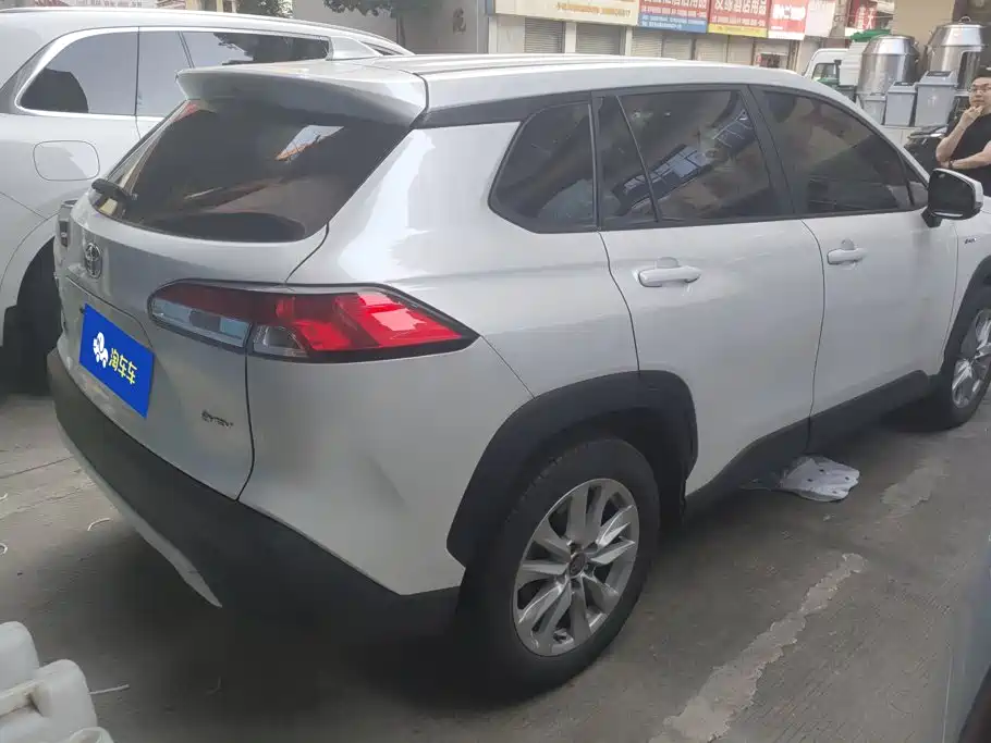 Toyota Corolla Cross — фото 3