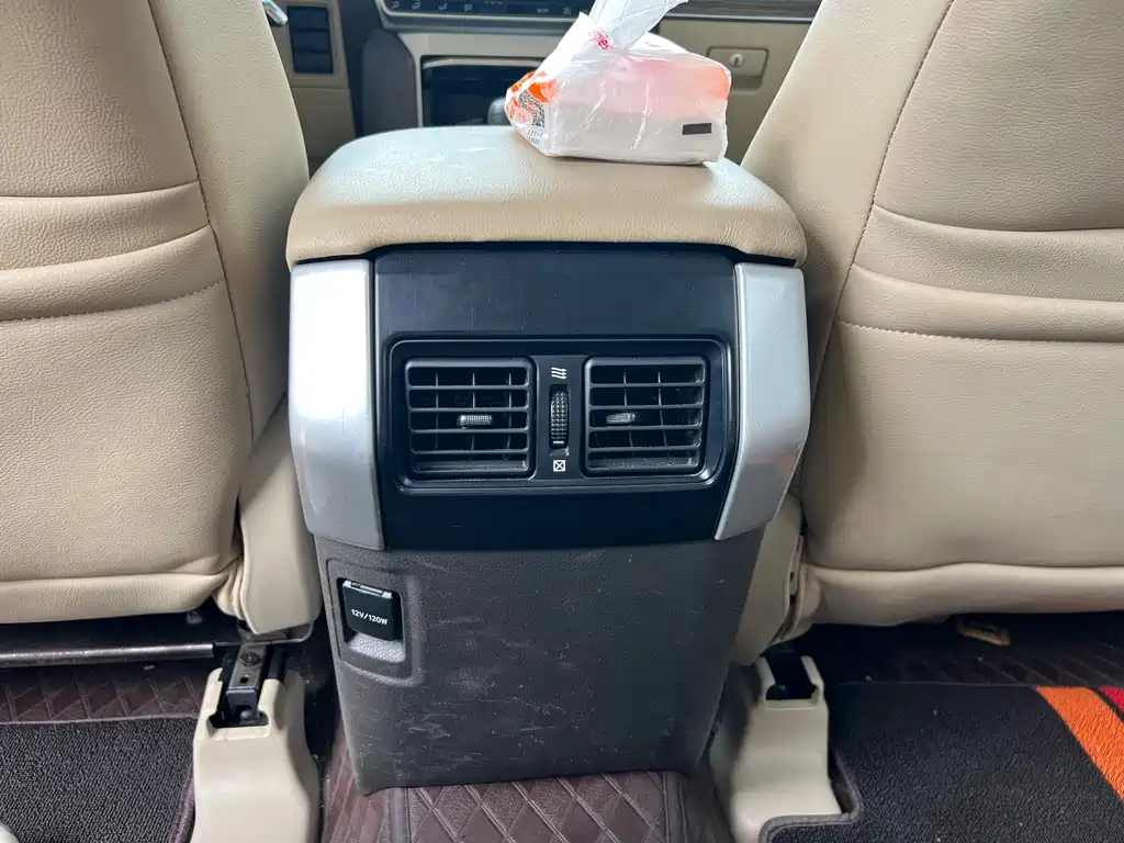 Toyota Prado (Import) — фото 15