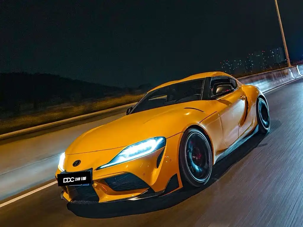 Toyota Supra — фото 2