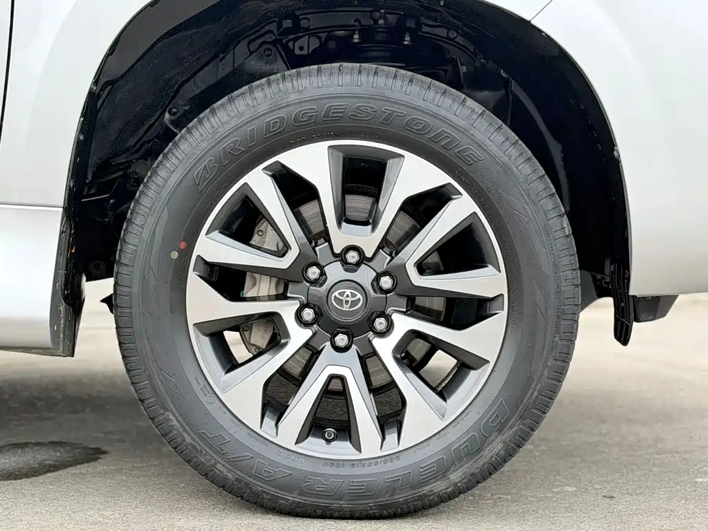 Toyota Prado (Import) — фото 17