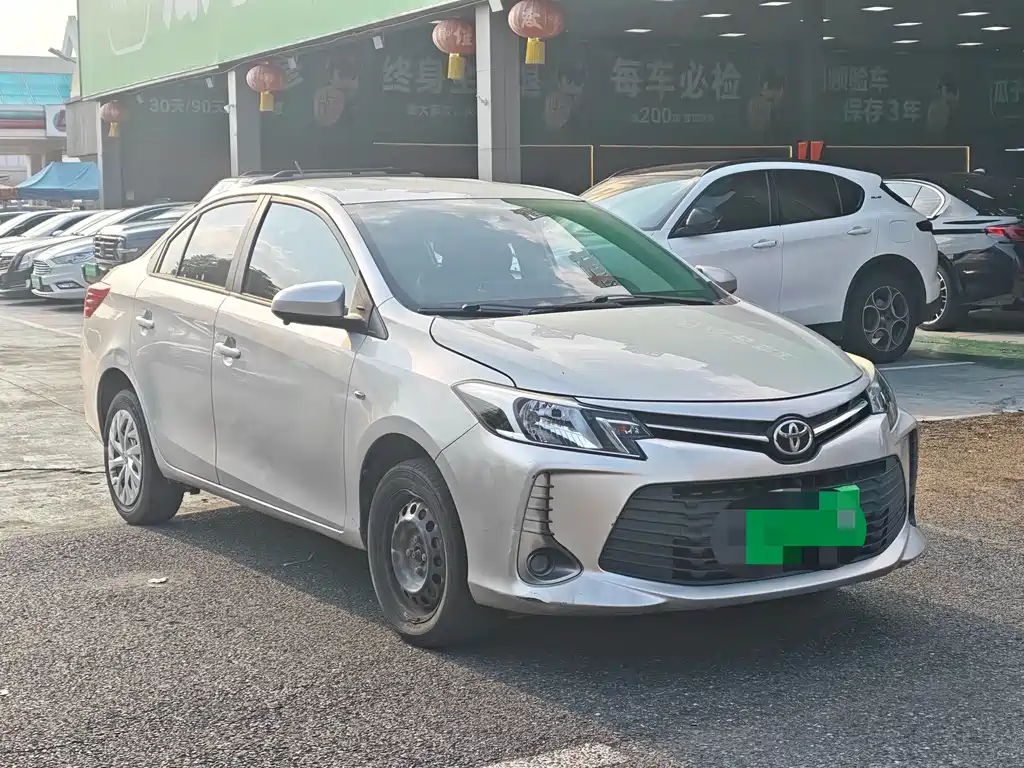 Toyota Vios — фото 3